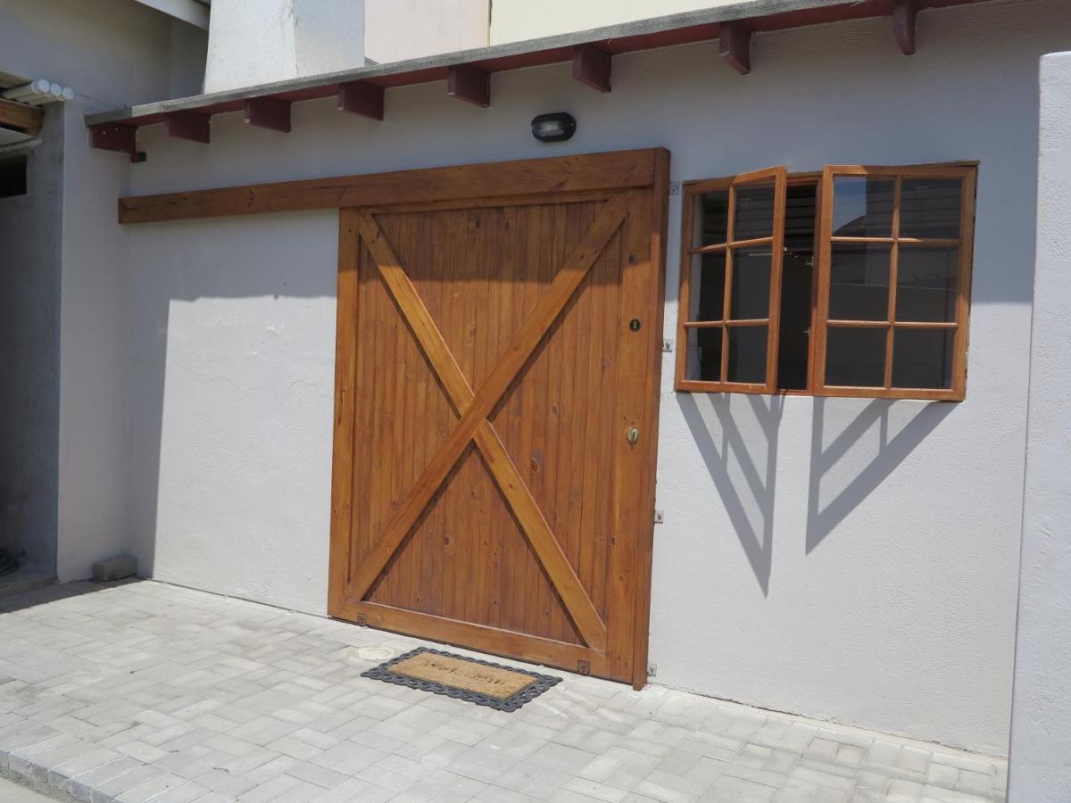 Eazy Sleep Accommodation Swakopmund Luaran gambar